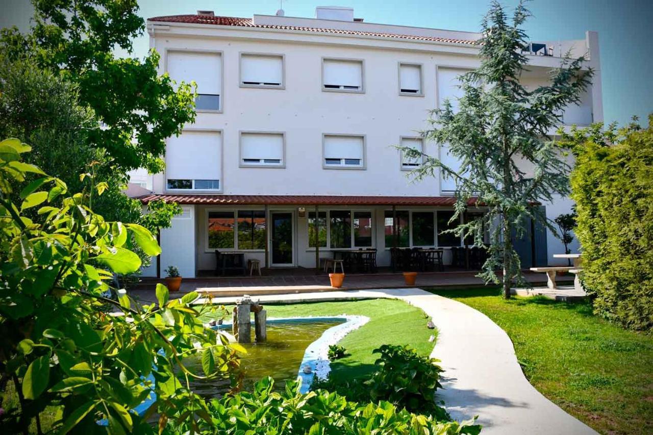 Pincheiro Apartamentos Turisticos โปบราโดคารามิงยาล ภายนอก รูปภาพ